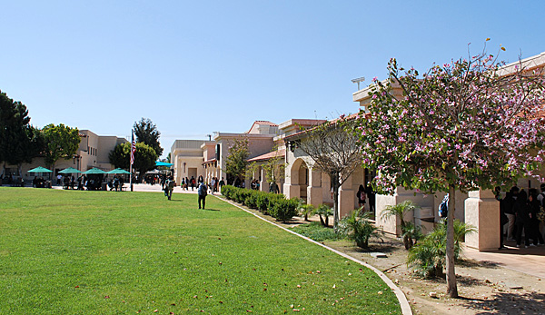 費(fèi)爾蒙特中學(xué) Fairmont Private Schools