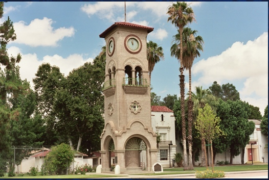 貝克斯菲爾德高中Bakersfield Christian High School