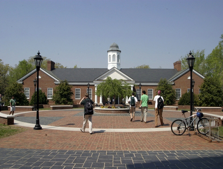 漢普登西德尼學(xué)院  Hampden-Sydney College